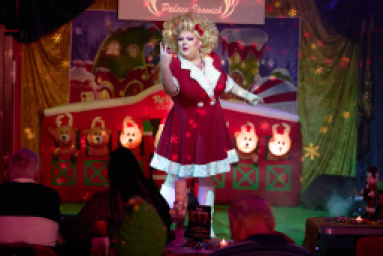 Shu Shu Funtanna performs at Palace Ipswichs Christmas In July<br> <sup>&copy;</sup>James Troi